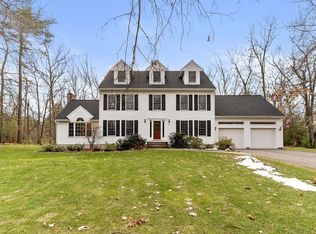 51 Overlook Dr, Groton, MA 01450