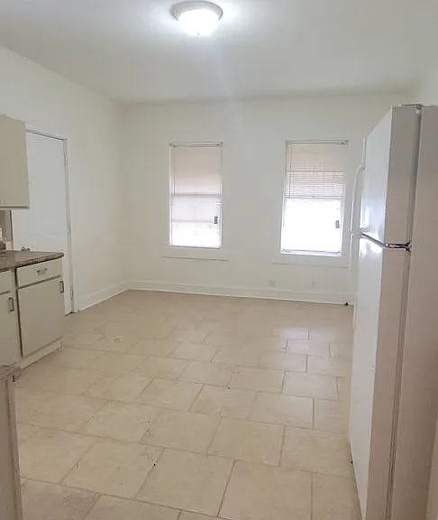 3633 W College St — Photo 7