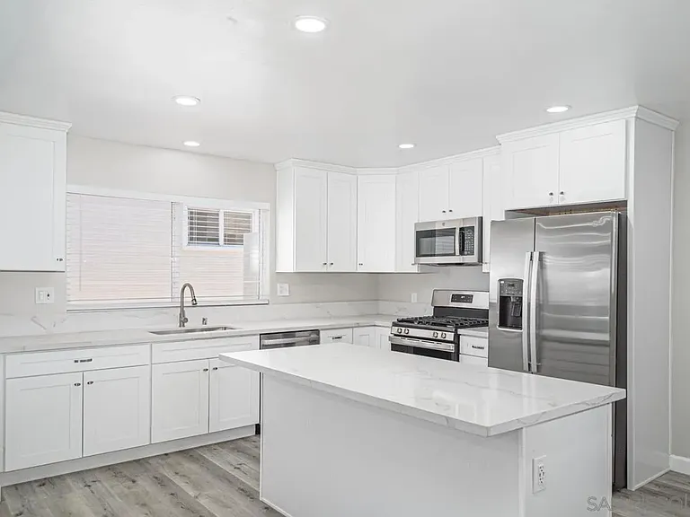 4935 Deaton Dr — Photo 3