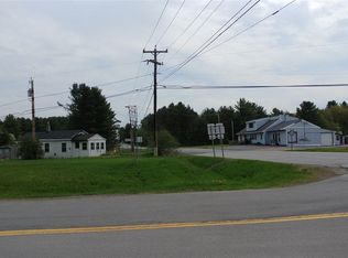 108 Vandenburg Point Rd, Gloversville, NY 12078