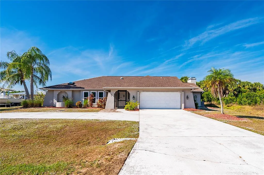 3 bed, 2.0 bath, 2697 sqft, $4,500 — Photo 1