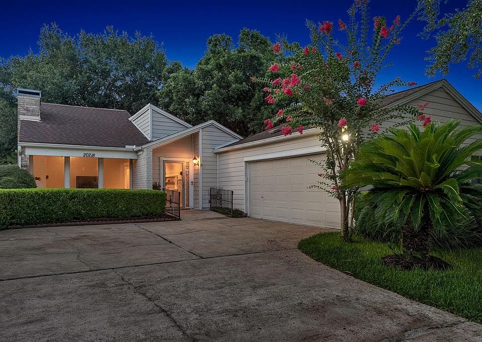 1st image of 20218 Pittsford Dr