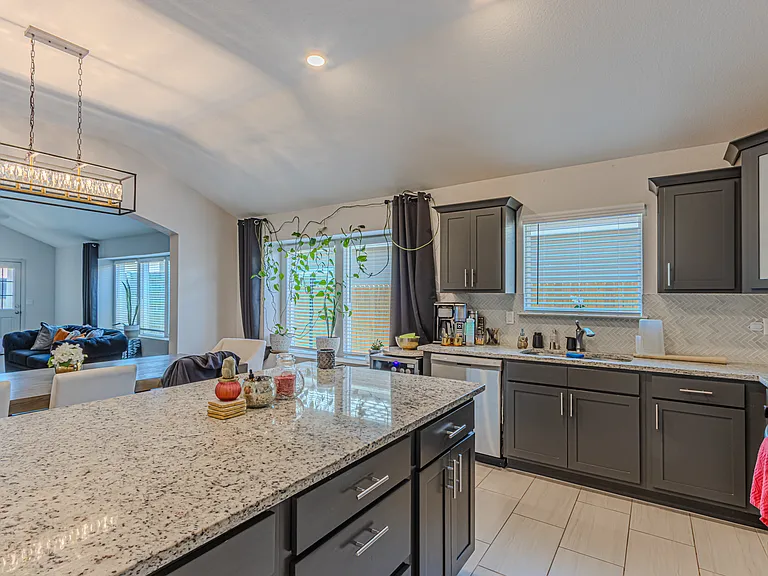 13816 Paseo Celeste Dr — Photo 9
