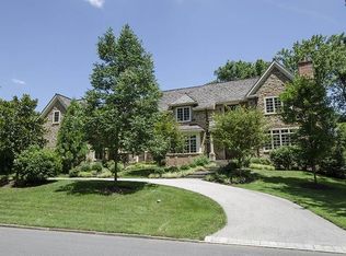 819 Pennstone Rd, Bryn Mawr, PA 19010