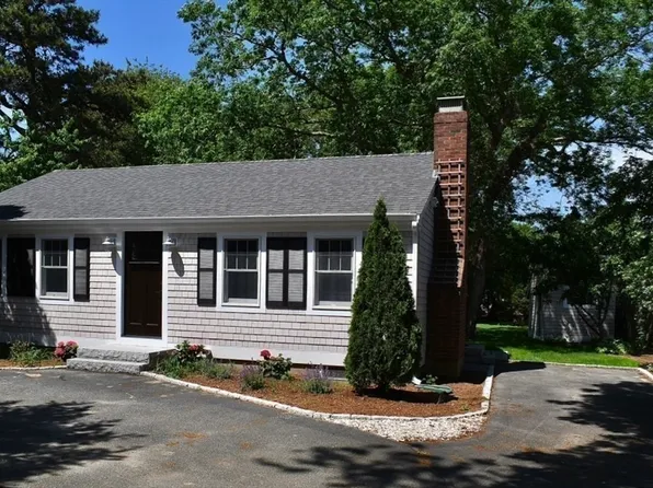 302 Bearses Way, Barnstable, MA 02630