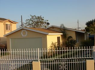 910 E Lanzit Ave, Los Angeles, CA 90059