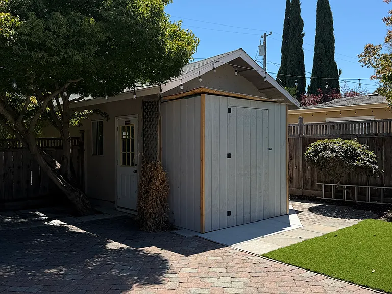951 Crockett Ave — Photo 27