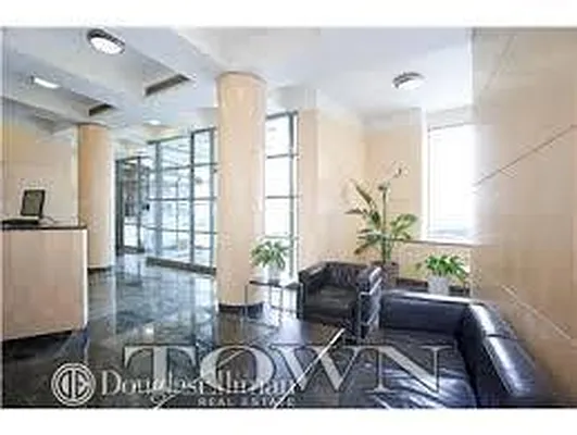 Rented by Town Residential | media 32