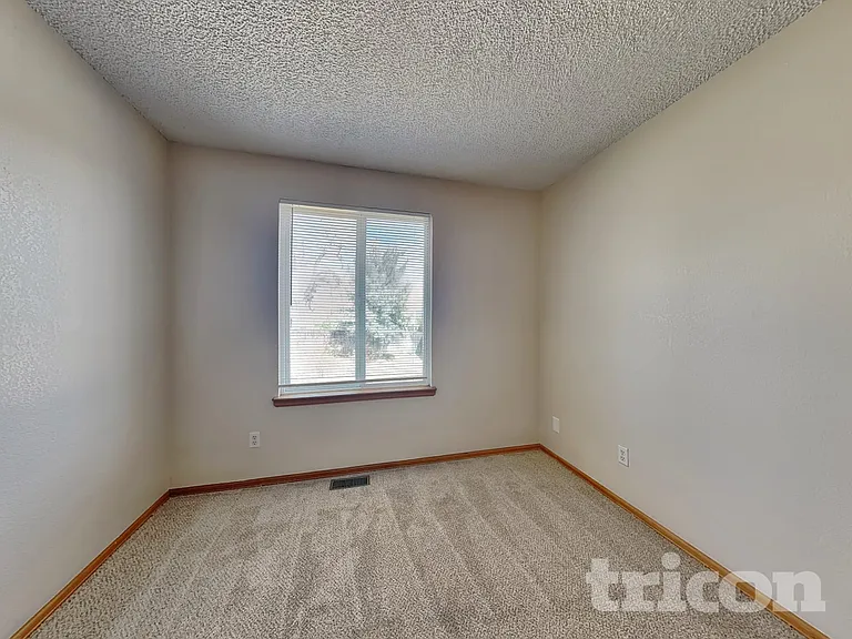 5525 E 130th Dr — Photo 11