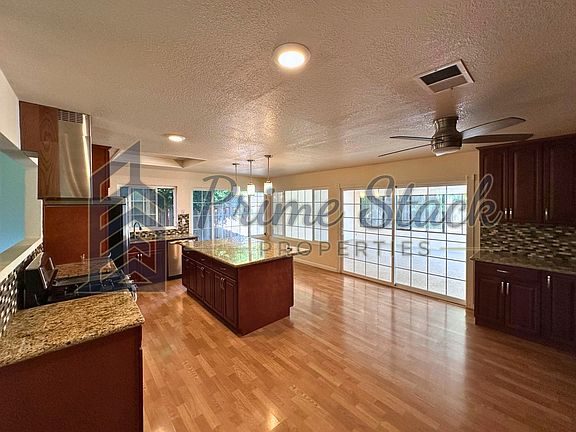 3rd image of 34443 Colville Pl
