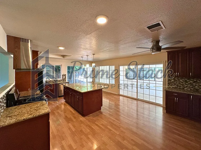 34443 Colville Pl — Photo 3