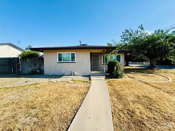 2nd image of 3613 Granada Ave