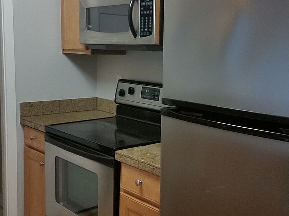 4th image of 2200 Thorndyke Ave W APT 320