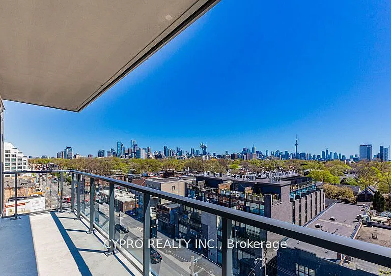 500 Dupont St #616 — Photo 2