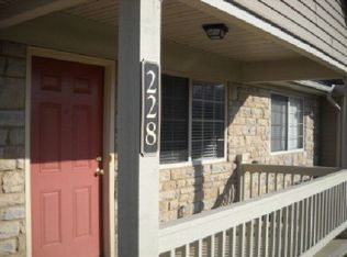 228 Wildwood Ct, Heath, OH 43056
