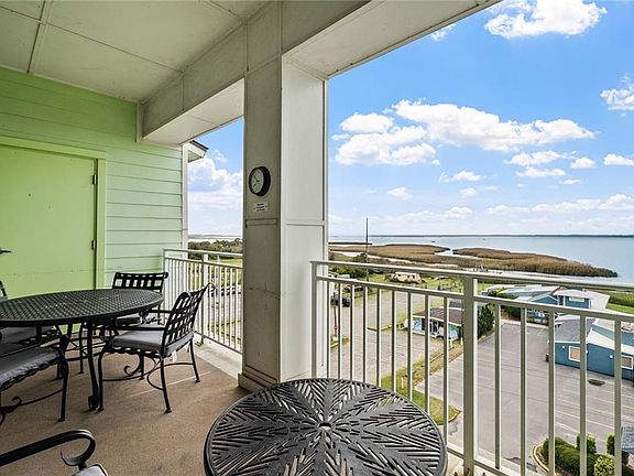 2nd image of 3700 Sandpiper Rd APT 418A