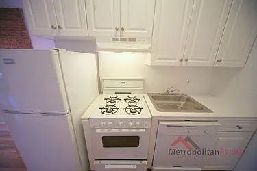 Rented by Metropolitan Realty