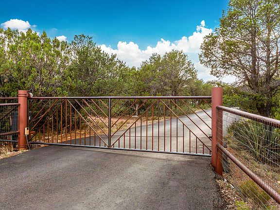 5th image of 16 Ridge Rd