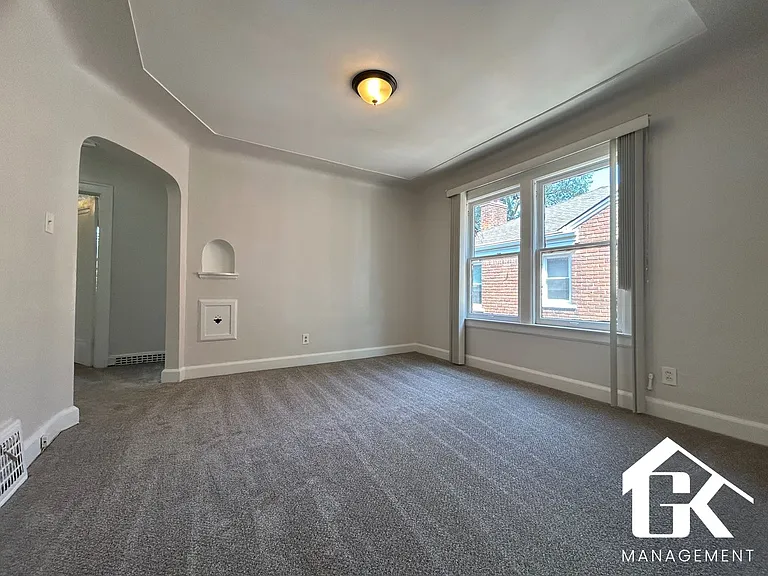 20445 Stratford Rd — Photo 4