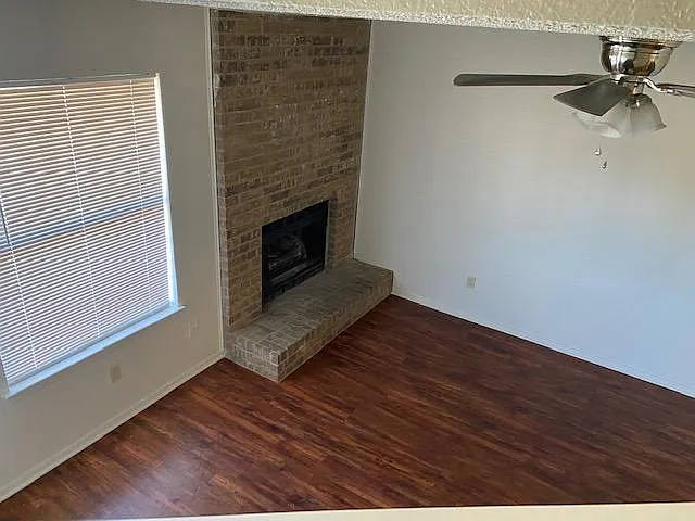 904 Cottonwood Trl #B — Photo 5