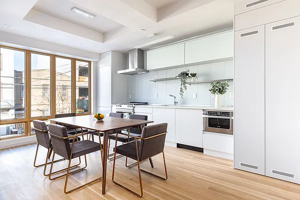 Sold by Compass | media 2