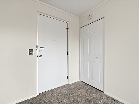 4th image of 4106 Charlemagne Cir #4106