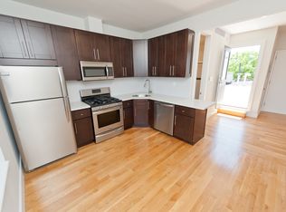 1221 Astoria Blvd, Astoria, NY 11102