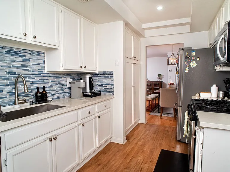 18200 Andrea Cir S #3 — Photo 7