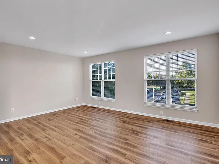 9240 Cascade Falls Dr — Photo 6