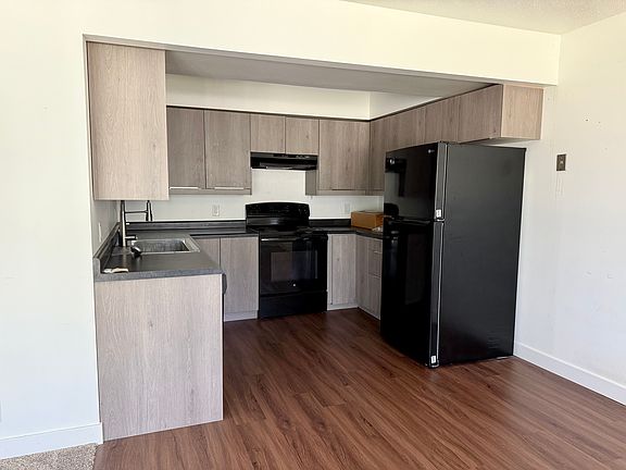 3rd image of 15528 Clovernook Dr APT B