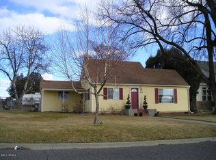 415 S 44th St, Yakima, WA 98901