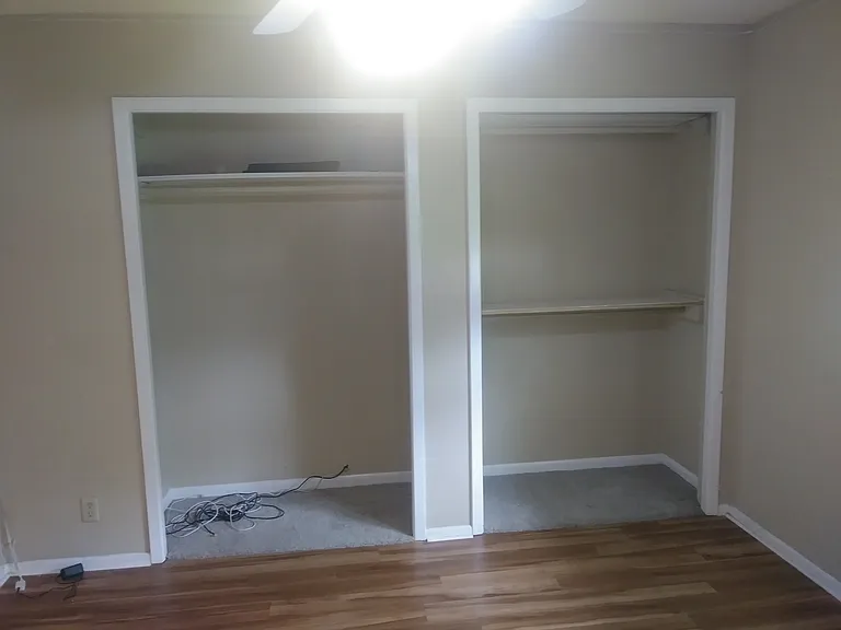 7023 John Marshall St — Photo 2