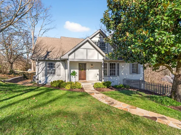 1116 Brookmeade Dr, Nashville, TN 37204