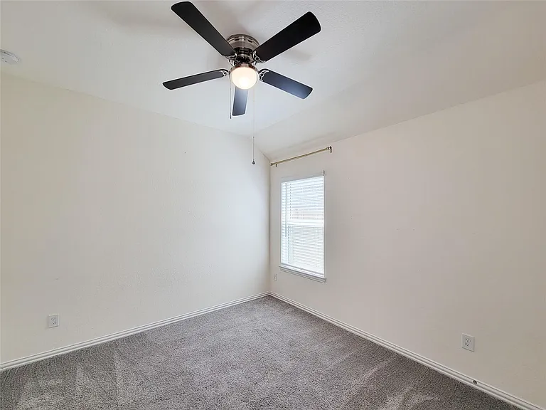 10037 Swift Fox Ct — Photo 16