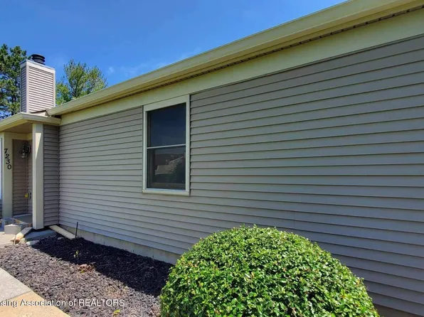 7230 Creekside Dr, Lansing, MI 48917