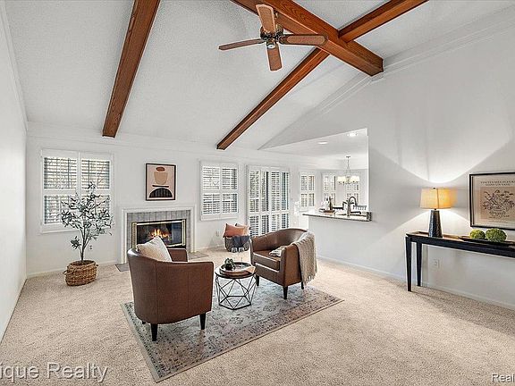 5th image of 254 Marmoor Ct