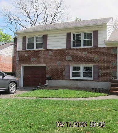 2nd image of 93 Woodview Road
