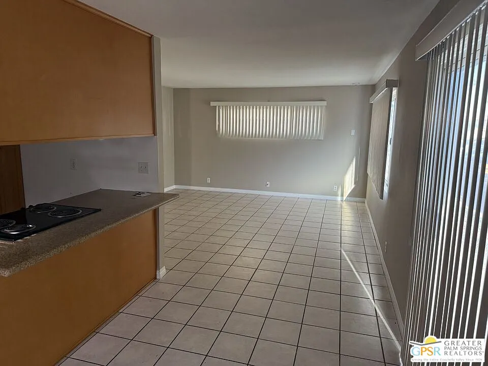 2 bed, 1.0 bath, $1,750 — Photo 4