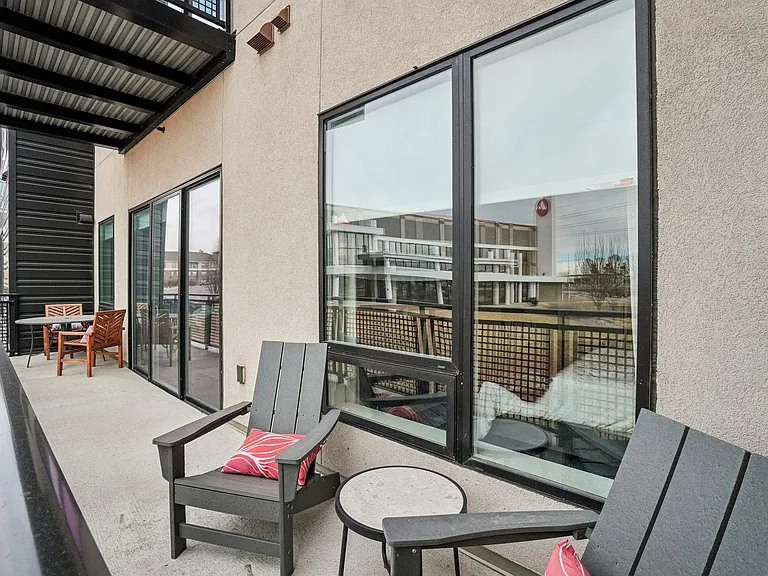 Lyra Apartments — Photo 15