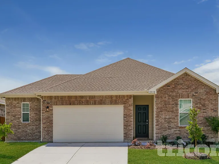 2532 Sanders Creek Dr — Photo 1