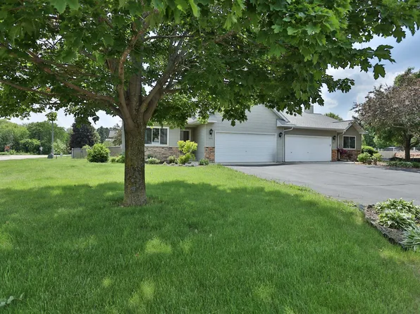 1912 W 6th St, New Richmond, WI 54017