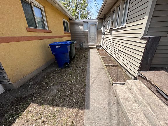 4th image of 964 S James Ct