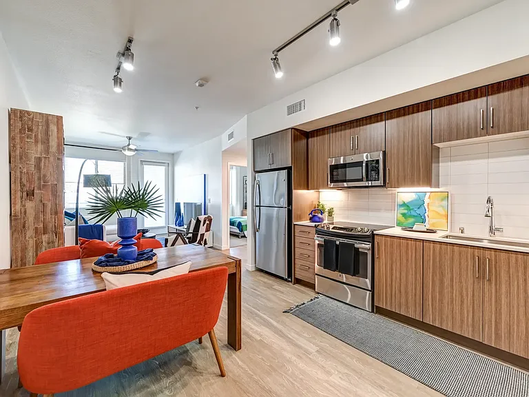 Castile Apartments — Photo 23
