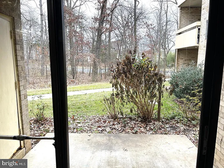 2323 Freetown Ct #2B — Photo 19