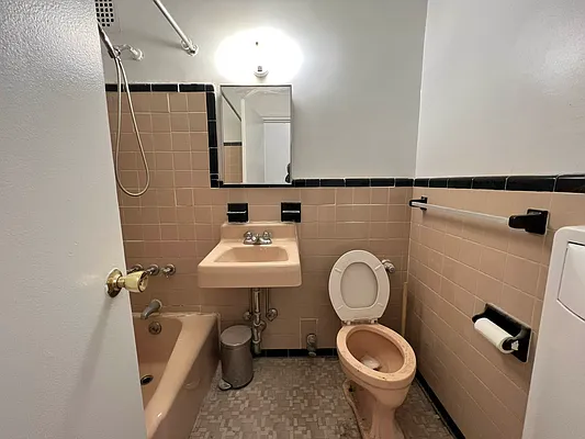 Rented by Oxford Property Group | media 13