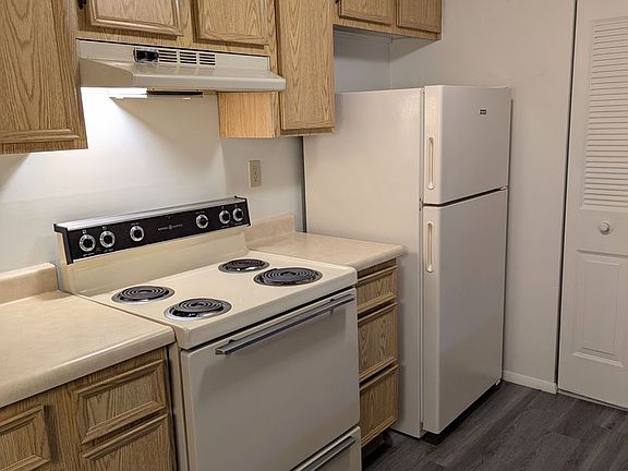 4th image of 1112-1120 Bank St #1116-21