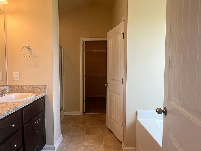 807 Citrona Dr — Photo 15