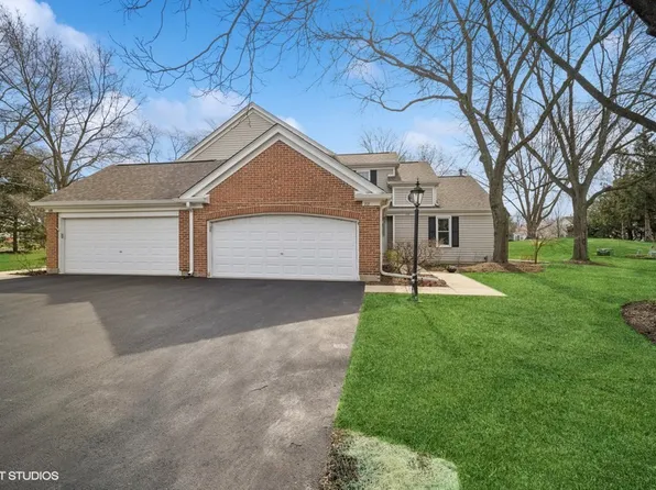 218 Rob Roy Ln, Prospect Heights, IL 60070