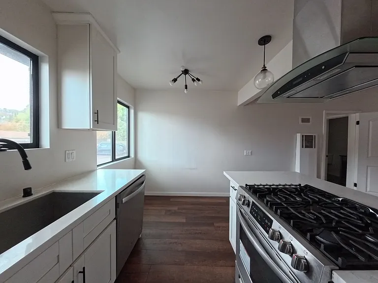 6607 N. Figueroa St. — Photo 4