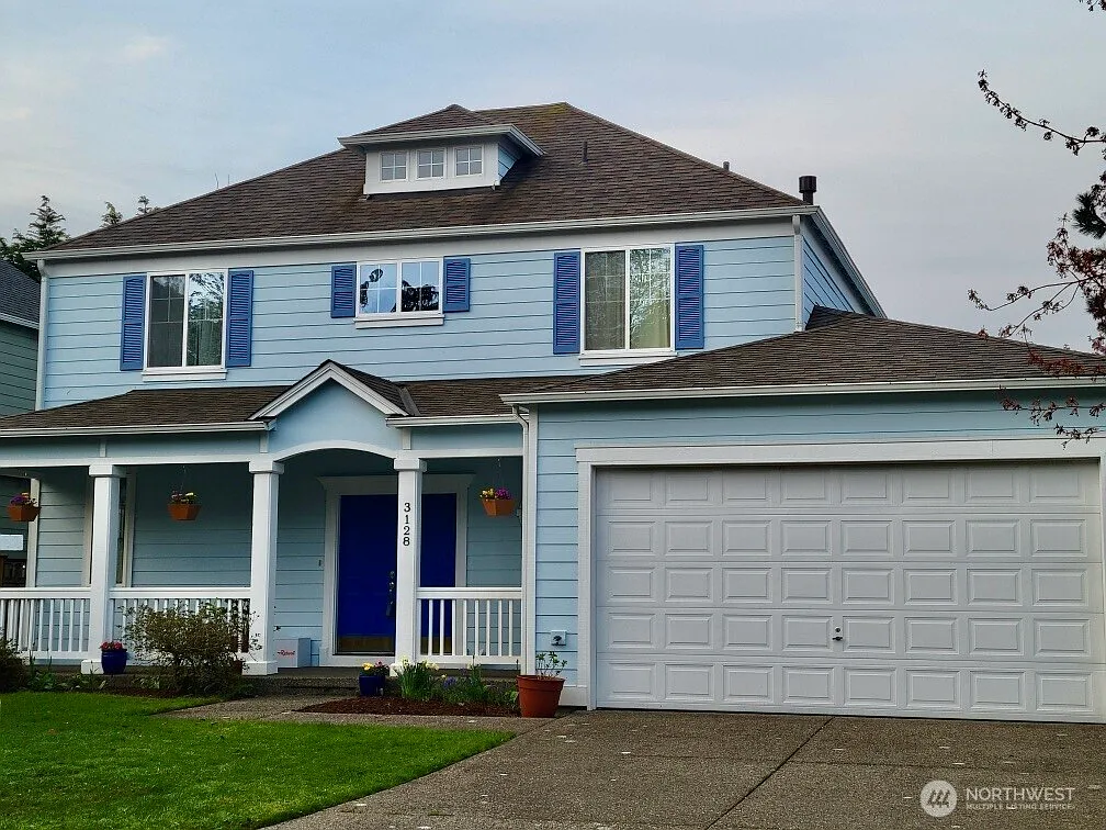 3128 Maplewood Circle NE photo 1